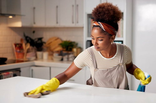 quick kitchen chores to handle while dinner cooks